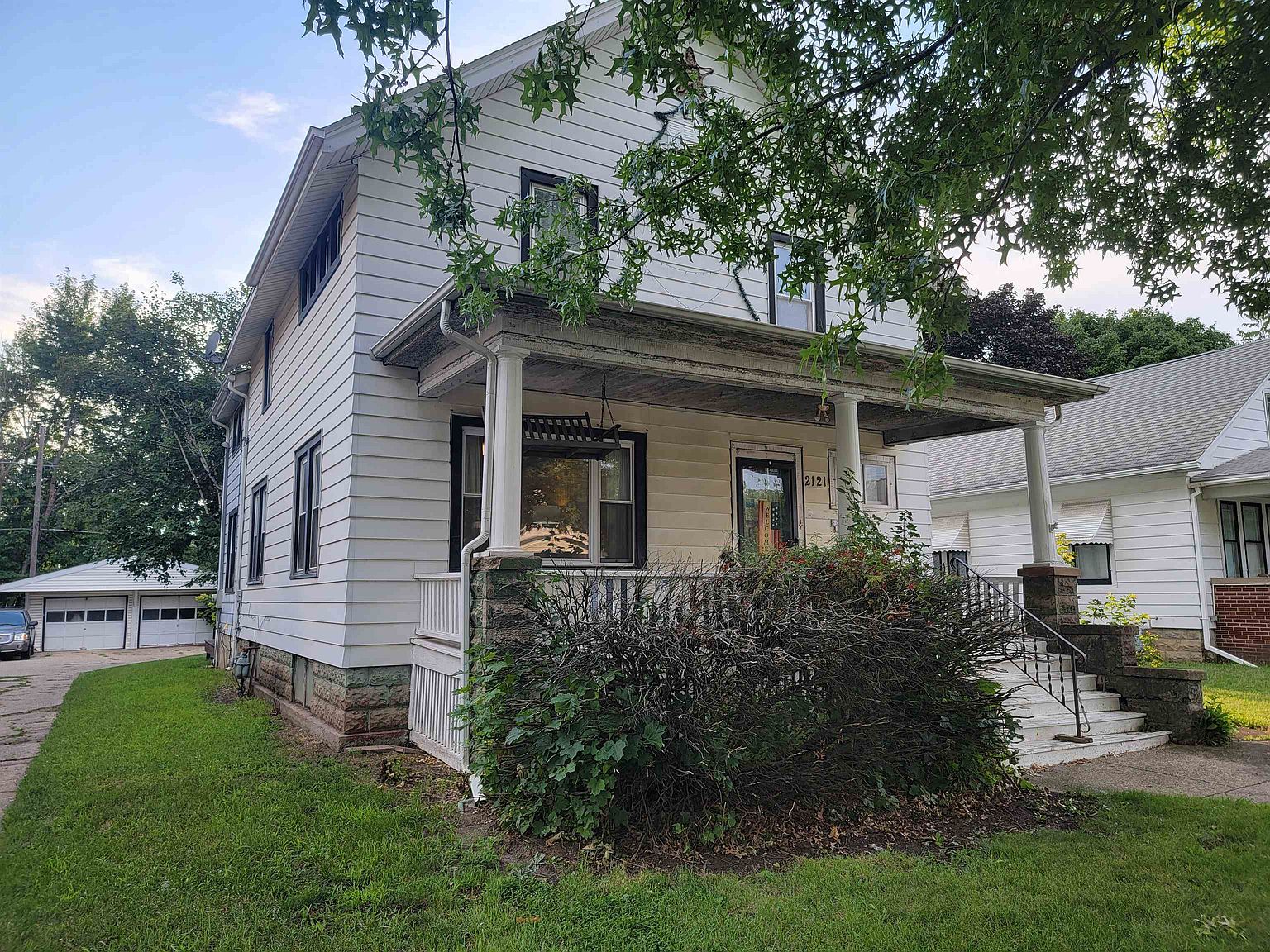 2121 S 6th St, Rockford, IL 61104 Zillow