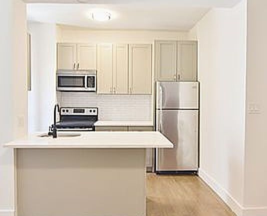 2nd image of 504 W 159th St APT 6C