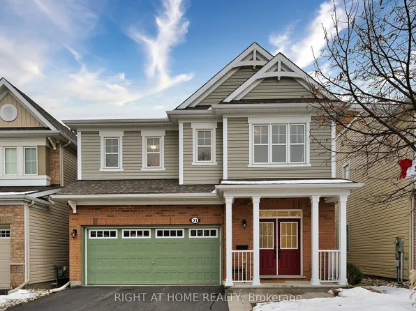 31 Summitview Dr, Ottawa, ON K2M 2V9