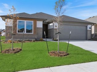 315 Woodrock St, Harrah, OK 73045