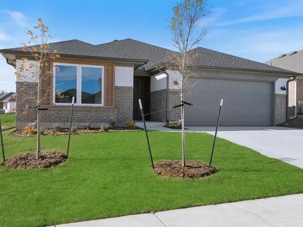 315 Woodrock St, Harrah, OK 73045