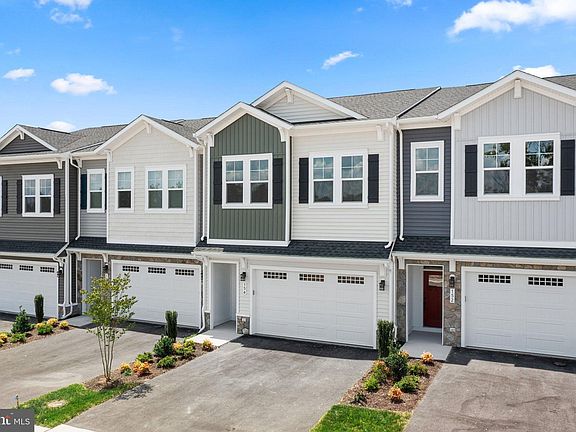 3rd image of 154 Leather Flower Dr