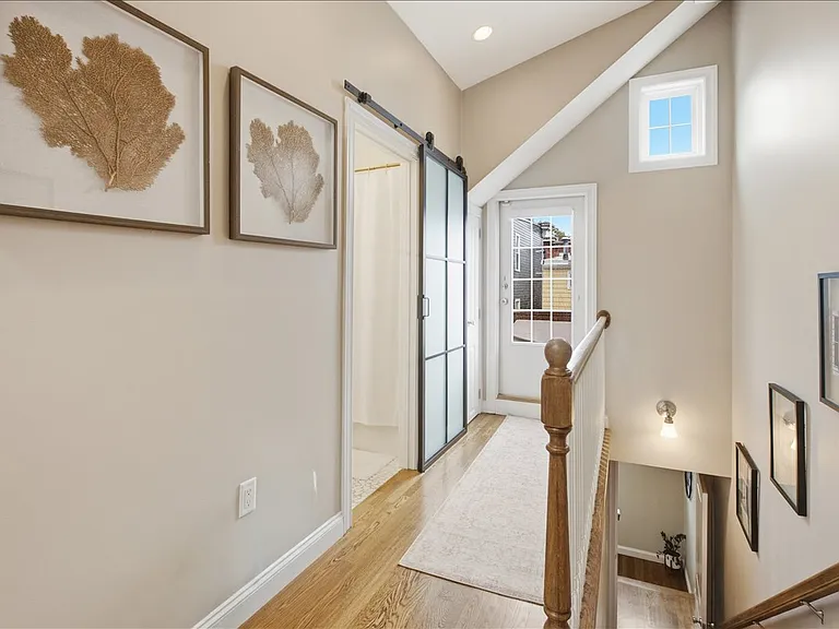 120 Elm St — Photo 21