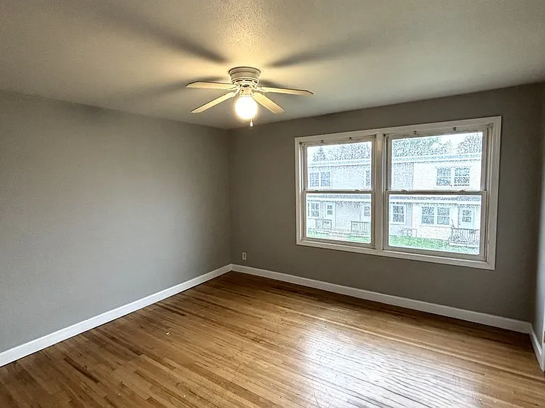 1272 W Mullan Ave — Photo 6