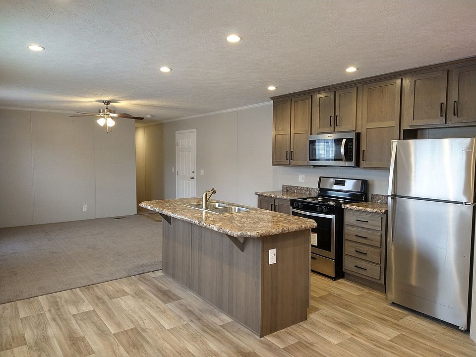 2nd image of 185 Monroe Dr #185
