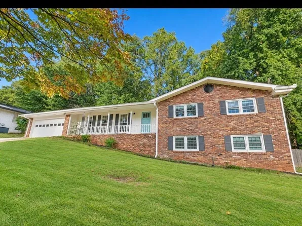 1300 Renee Dr SW, Lilburn, GA 30047