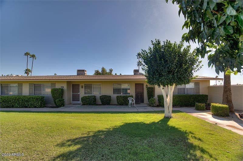 1st image of 10961 W Santa Fe Dr