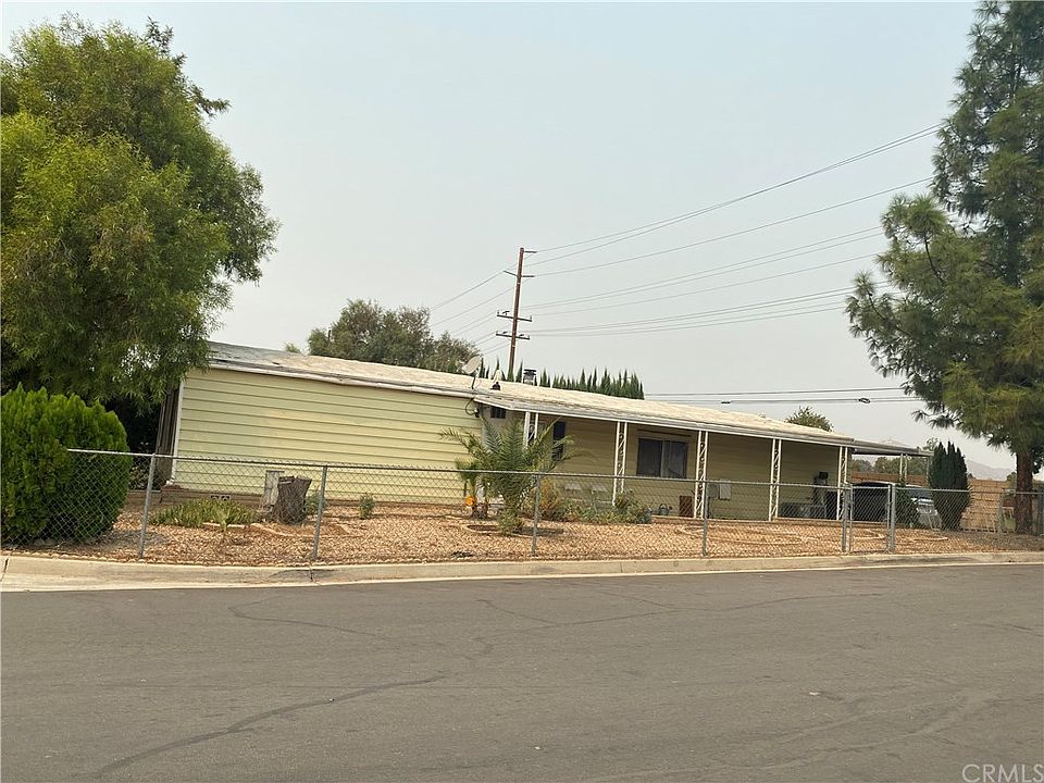 1st image of 24846 Shoreham Ave