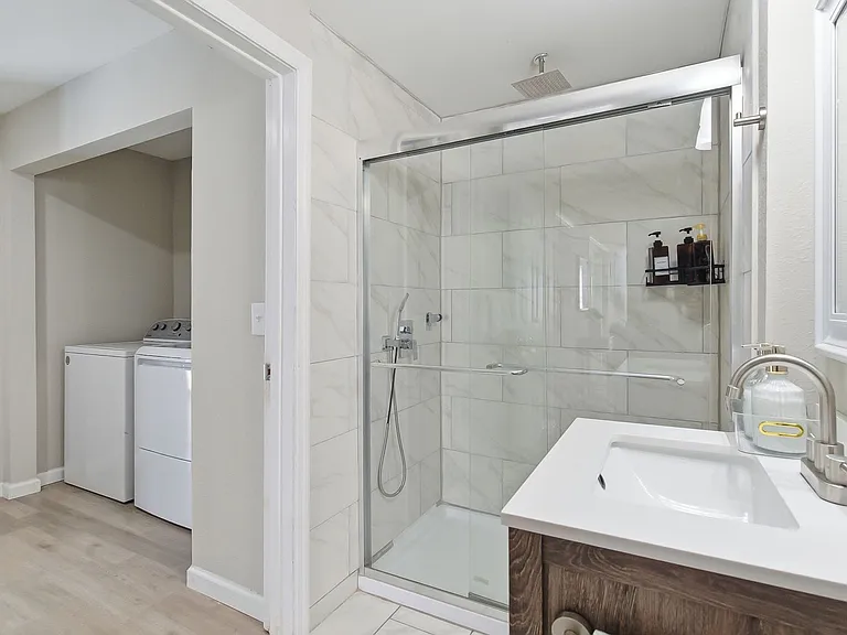 305 N Conrad Ave — Photo 20