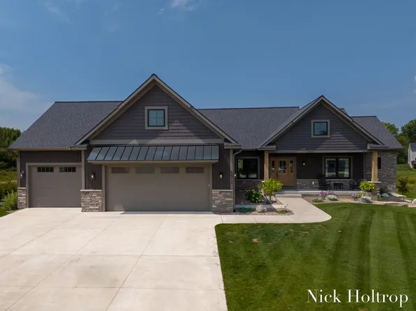 5512 Sunshine St, Allendale, MI 49401