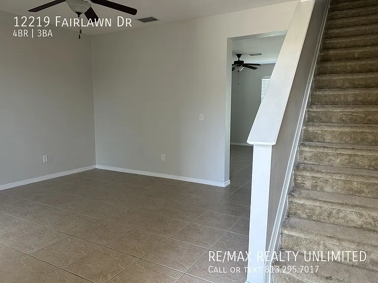 12219 Fairlawn Dr — Photo 3