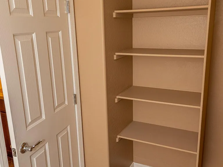 2162 W Scully Dr — Photo 26