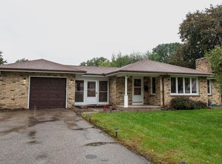 8710 Clinton Ave S, Bloomington, MN 55420