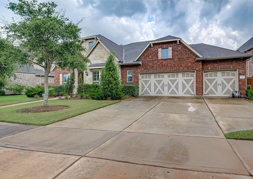 1st image of 10710 Grasset Ln