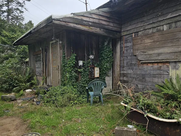2534 Old Mill Rd, Crescent City, CA 95531
