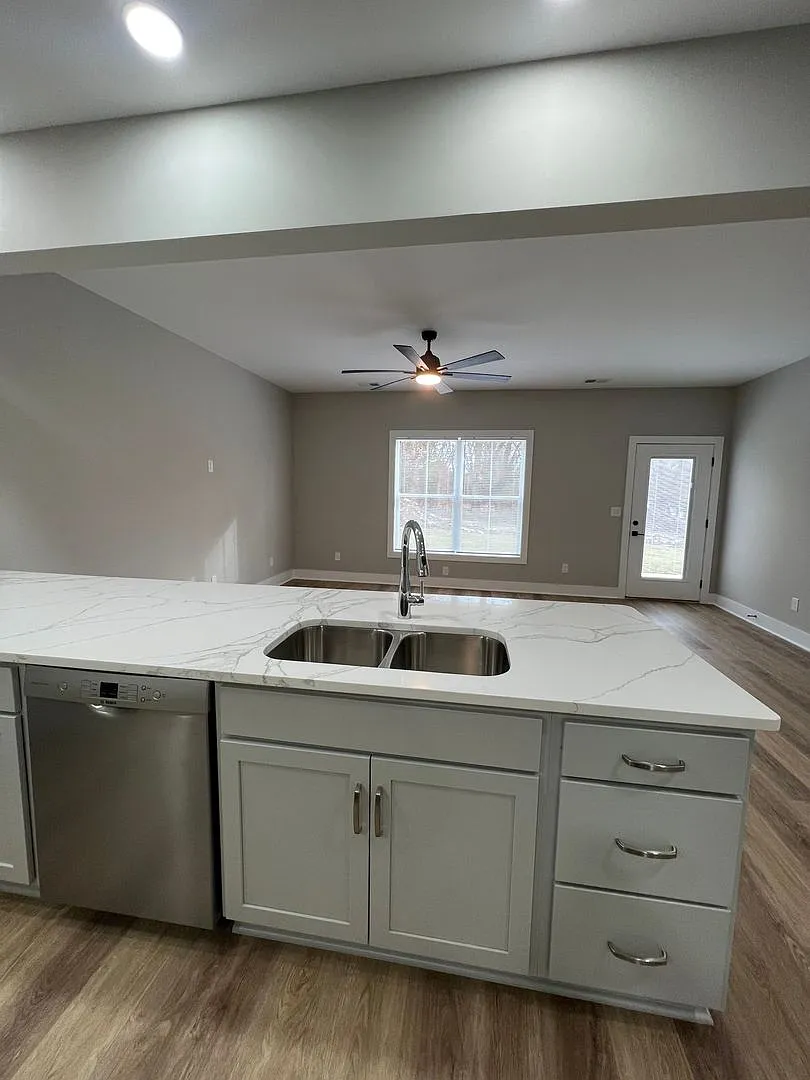 New Construction!! 2/Bed-2.5/Bath Townhome Georgetown (Coming soon in September) — Photo 2