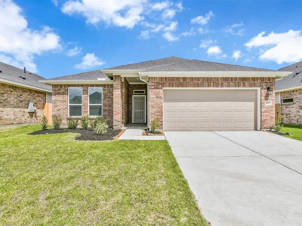 3015 King Oaks St, Baytown, TX 77251