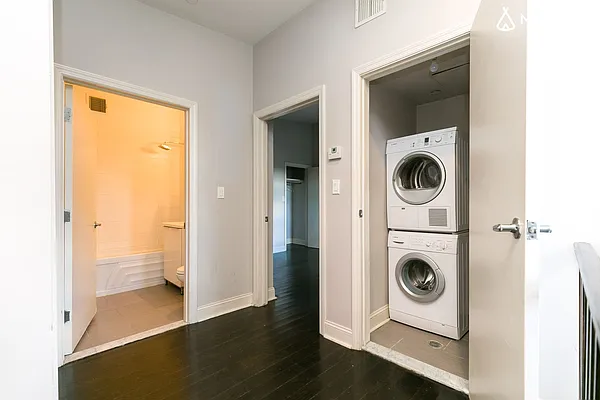 Rented by Nooklyn NYC LLC | media 2