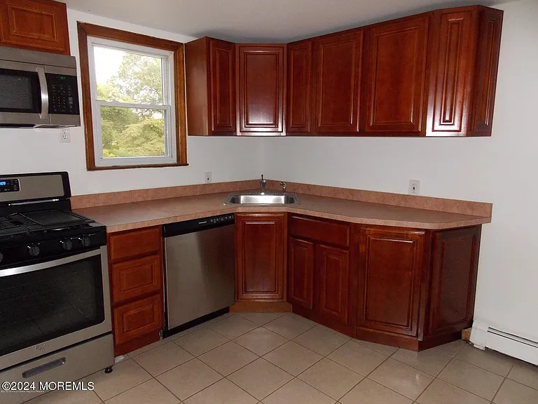 914 Radnor Ave — Photo 13