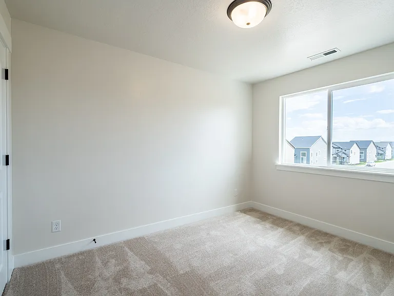 1328 N Sage Dr — Photo 10