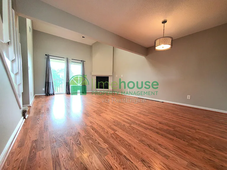 4944 Willow Pointe Ln — Photo 3