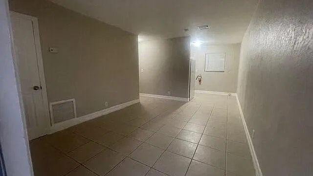 400 Metcalf Ct — Photo 84