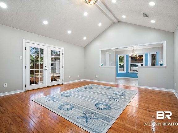 4th image of 9790 Cascade Dr