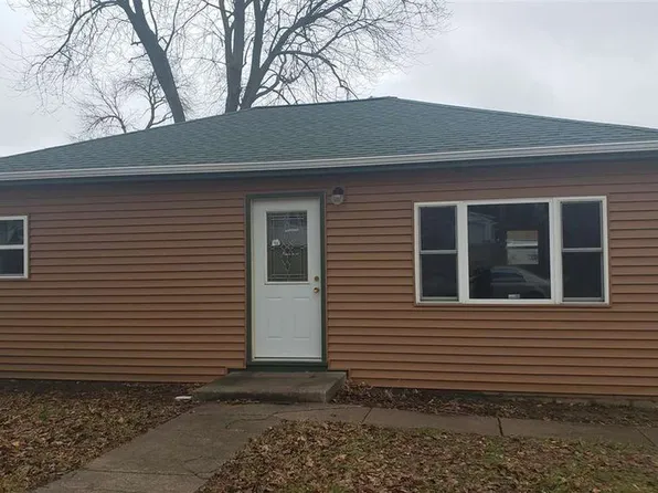 1537 N 8th St, Clinton, IA 52732