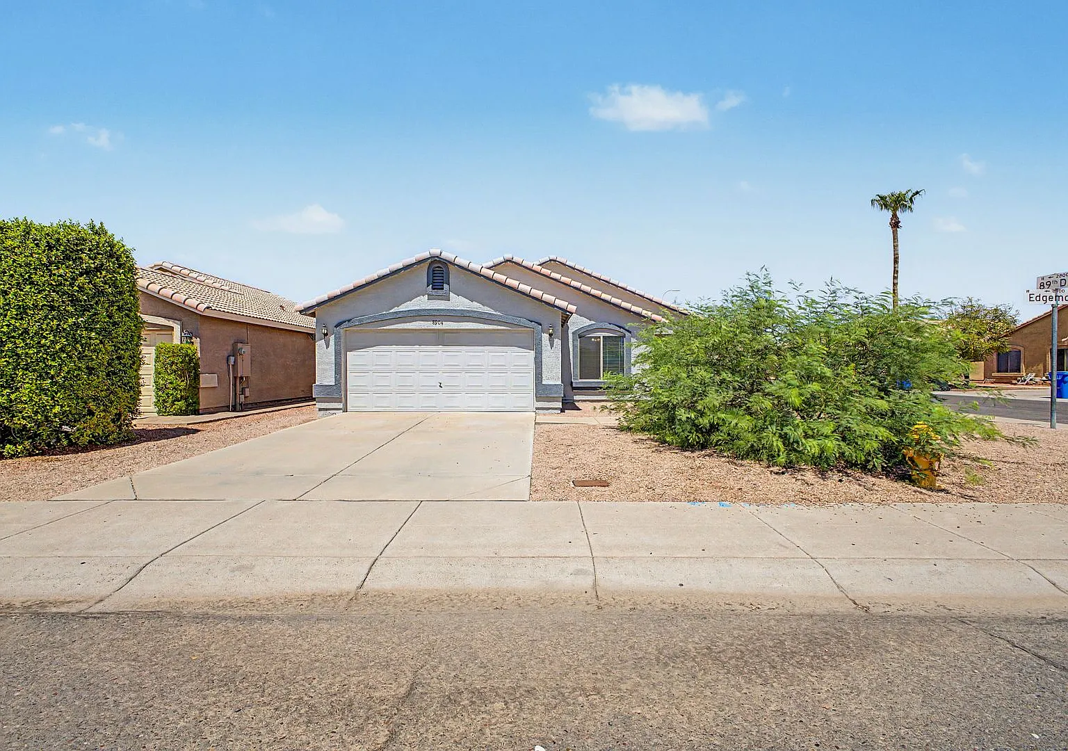 Spacious Three Bedroom, Two Bath Home in Westview Crossings Phoenix — Photo 1