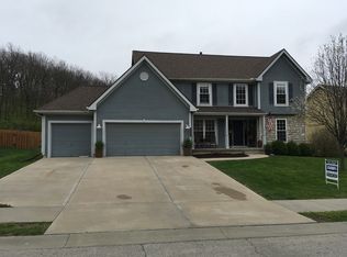 2331 S 24th St, Leavenworth, KS 66048