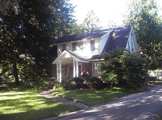 1565 Hemmeter Rd, Saginaw, MI 48638