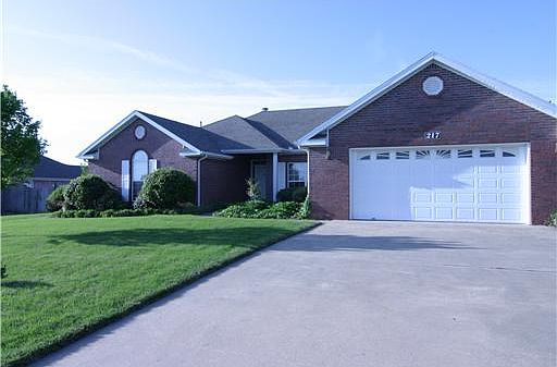 1st image of 217 Pine Meadow Dr
