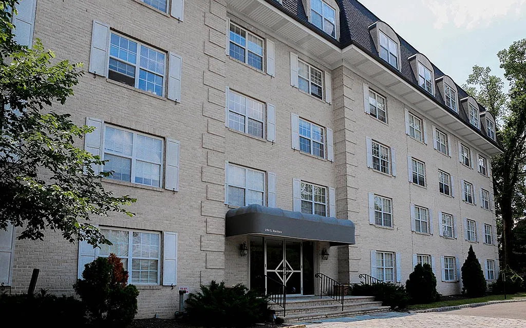 394 S Harrison St. — Photo 1