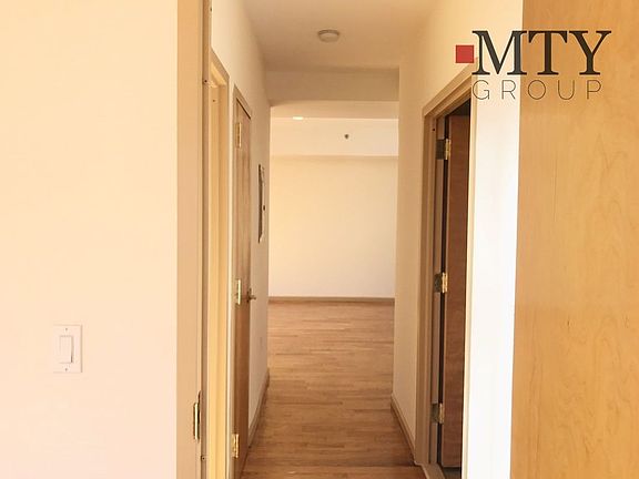 3rd image of 5828 44th Ave APT 8F