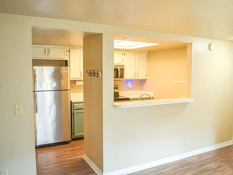 5821 SW 8th Pl — Photo 6