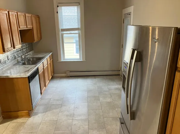 24 Congress St W #2, Saint Paul, MN 55107