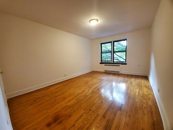 5th image of 35-15 75th St #603