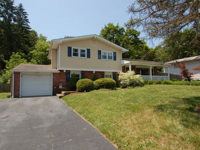 8 Roberts Rd, Malvern, PA, 19355