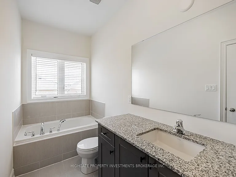 71 Donald Ficht Cres — Photo 22