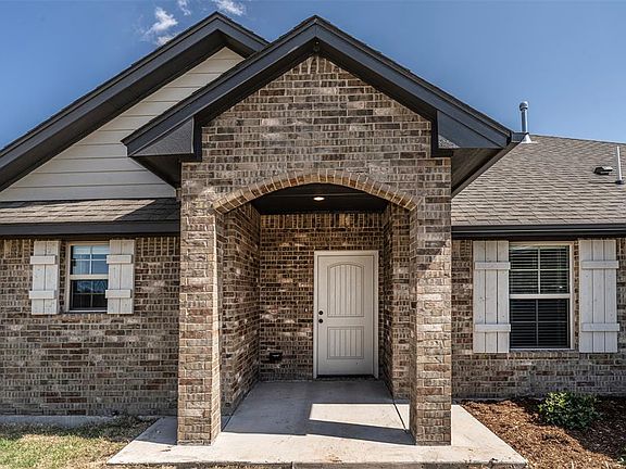 5th image of 4521 Black Mesa Ln