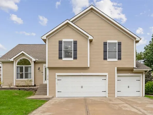 7418 N Sycamore Ave, Kansas City, MO 64158