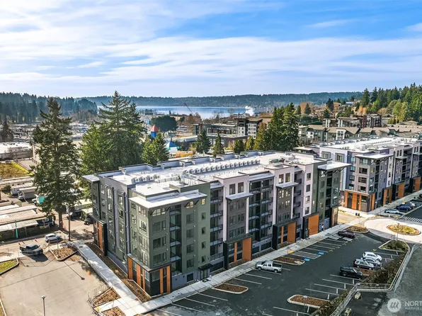 6949 NE 184th Lane #310, Kenmore, WA 98028