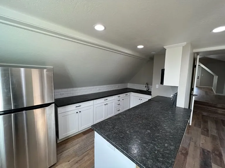 410 N 5th St #A — Photo 4