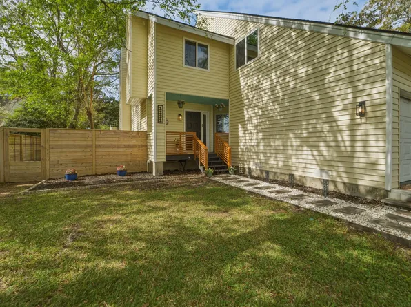 1221 Valley Forge Dr, Charleston, SC 29412