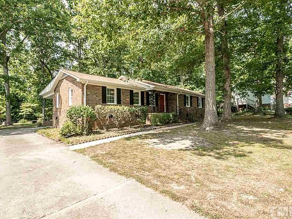 2nd image of 5615 Glenoaks Dr