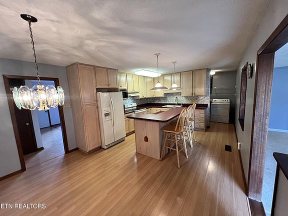5th image of 1037 Brantley Dr