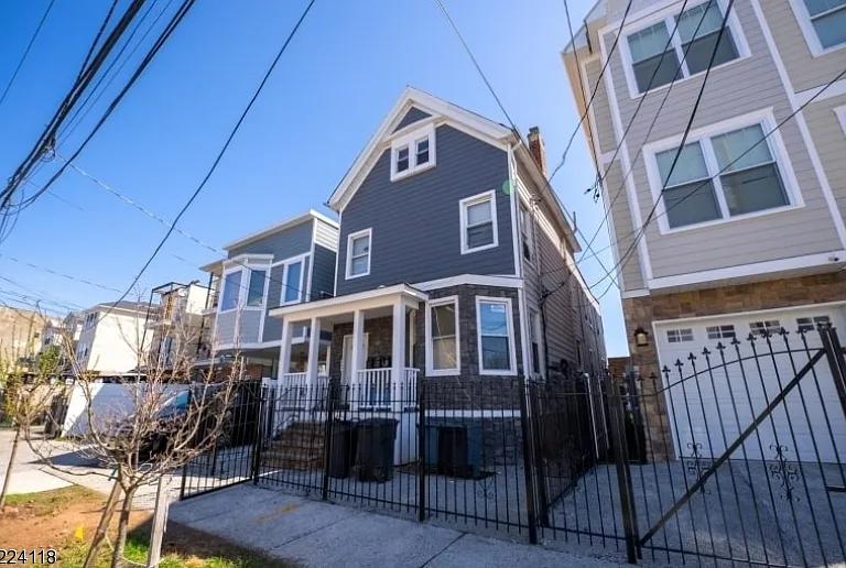 226 Fairmount Ave #1 — Photo 3