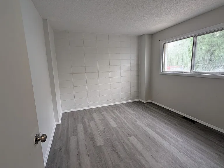 612 Adams St #7 — Photo 7