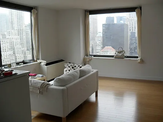 Rented by Town Residential | media 7
