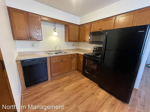 202-220 Morningside Dr Photo 1